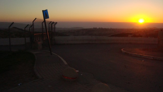 Zaytoun Checkpoint into East Jerusalem_18Feb2011 SherryAnn